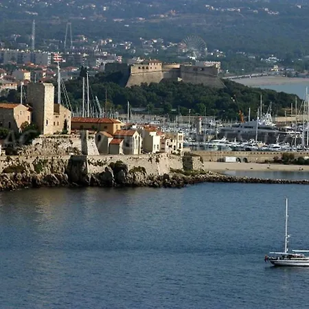 Glamorgan * Antibes