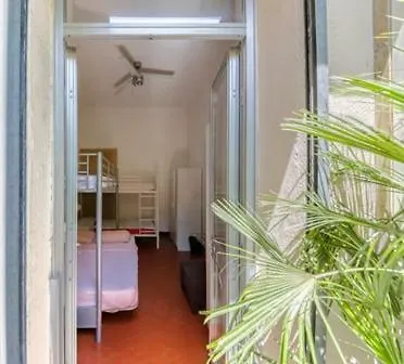 Glamorgan Hostel Antibes